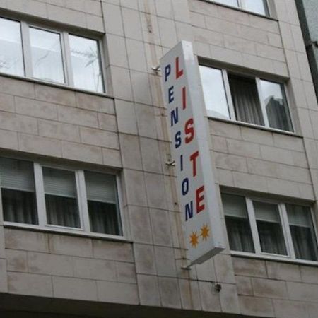 Hostal Liste Station Corunha Exterior foto