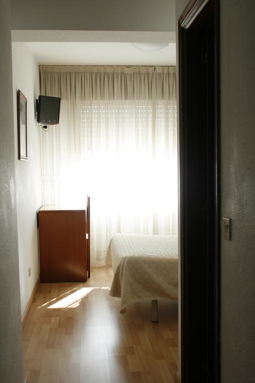 Hostal Liste Station Corunha Quarto foto