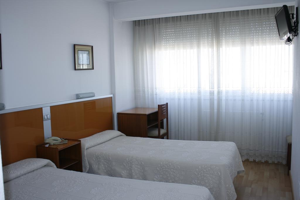 Hostal Liste Station Corunha Quarto foto