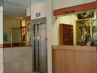 Hostal Liste Station Corunha Exterior foto